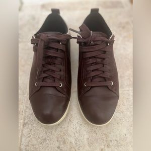 Leather Cole haan shoes super lightweight and comfortable.